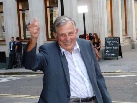 Vic Chapple, 'the complete reporter', dies aged 93